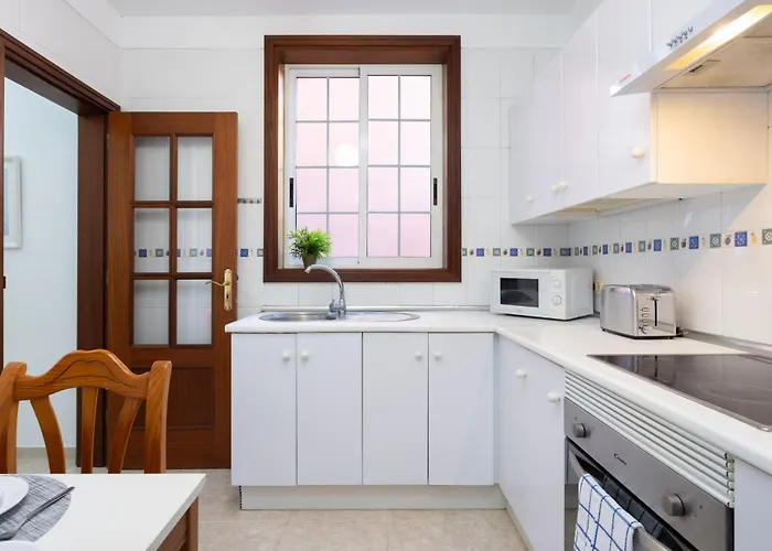 Tenohomes Warm And Comfortable Stay, Silos