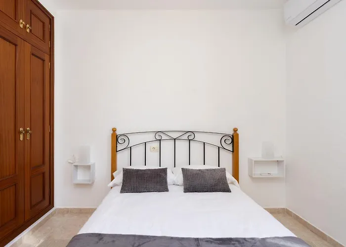 Tenohomes Warm And Comfortable Stay, Silos *