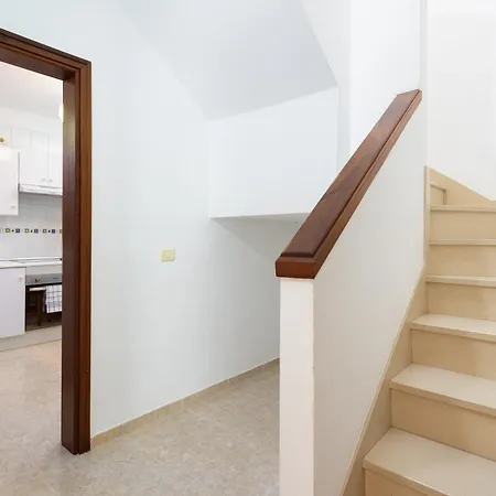 Tenohomes Warm And Comfortable Stay, Silos Hébergement de vacances