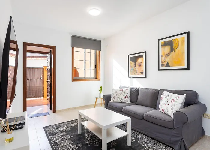 Tenohomes Warm And Comfortable Stay, Silos Vakantiehuis *